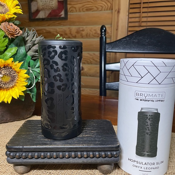 BRUMATE HOPSULATOR SLIM Onyx Black 12oz Slim Can Coozie - Picture 7 of 10